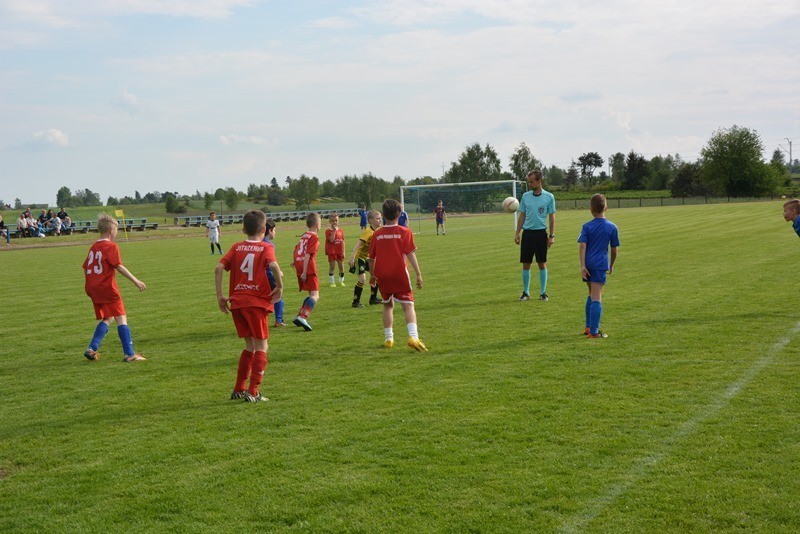 jubileusz V lecia szkółki piłkarskiej GOKSir w Lipcach Reymontowskich 21 maja 19
