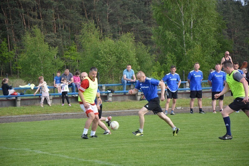 jubileusz V lecia szkółki piłkarskiej GOKSir w Lipcach Reymontowskich 21 maja 29