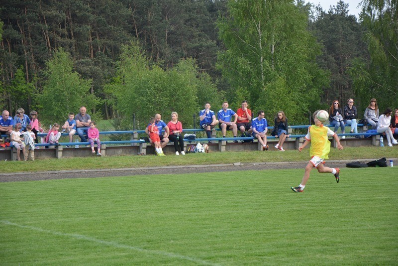 jubileusz V lecia szkółki piłkarskiej GOKSir w Lipcach Reymontowskich 21 maja 33
