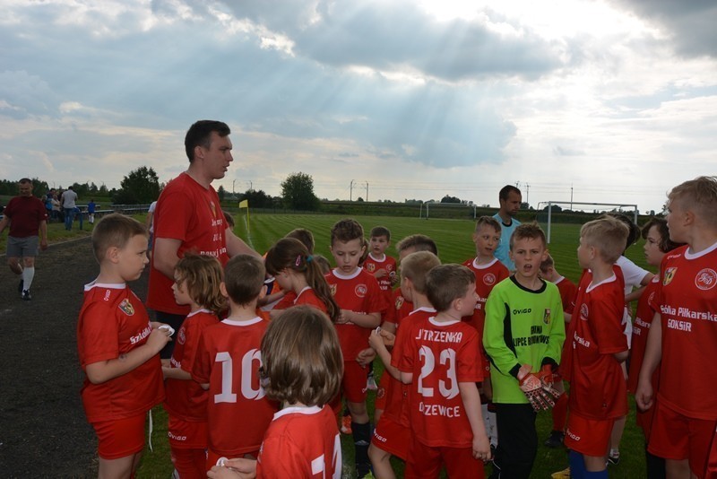 jubileusz V lecia szkółki piłkarskiej GOKSir w Lipcach Reymontowskich 21 maja 8